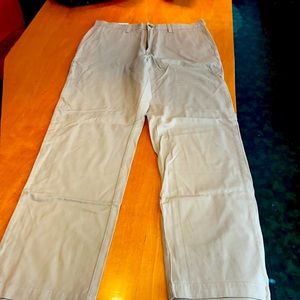 Men’s 32”X32” khakis NWT